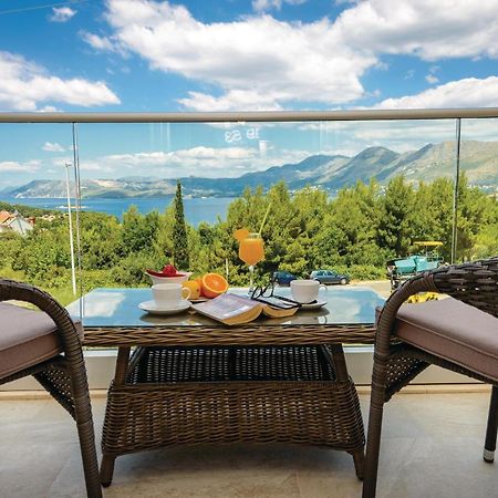 Amazing Apartment In Cavtat With House Sea View Екстериор снимка