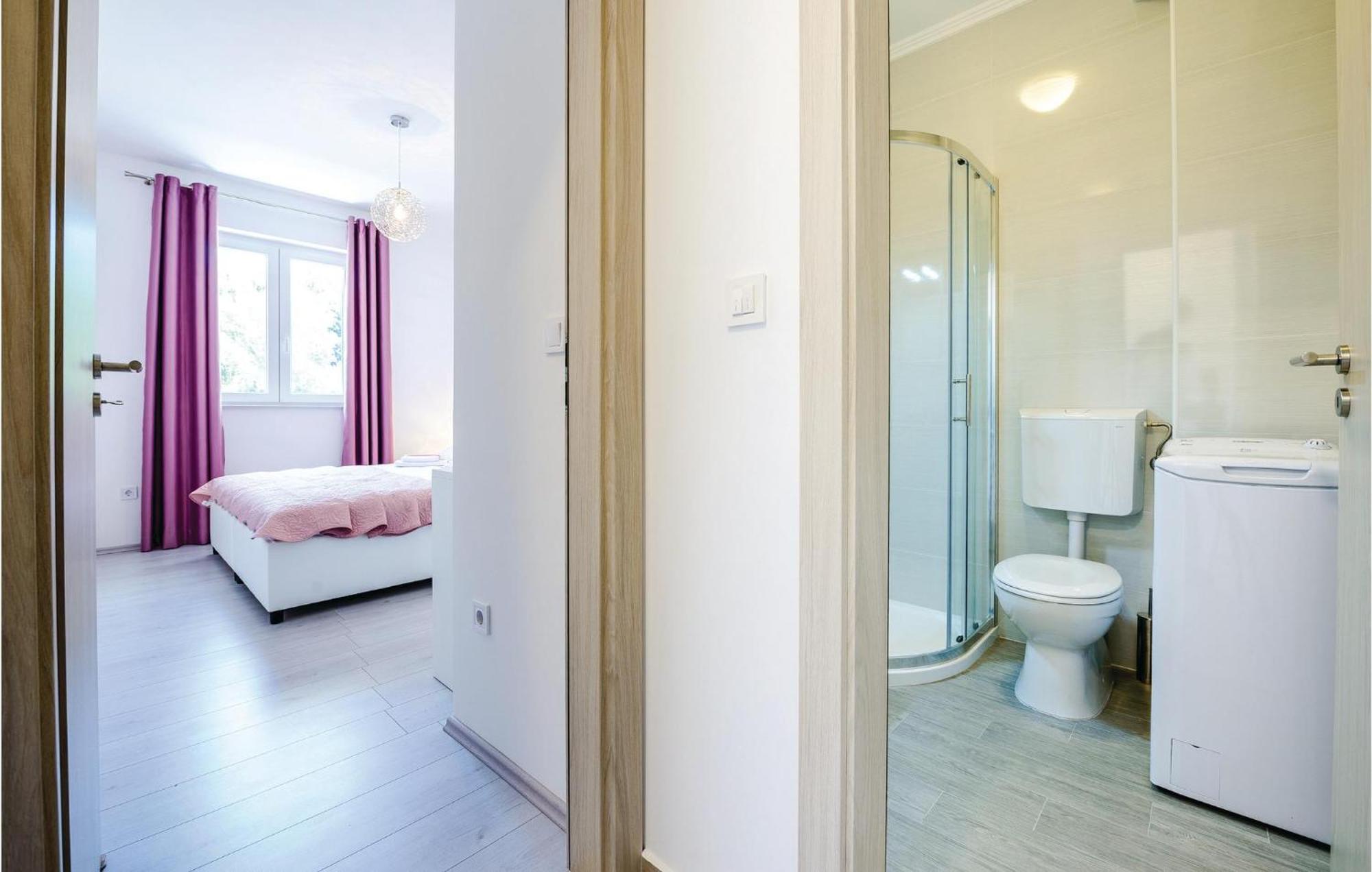 Amazing Apartment In Cavtat With House Sea View Екстериор снимка